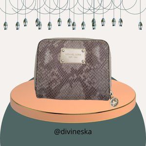 Auth MICHAEL KORS Snakeskin Grey Zip Square Bifold Zip Around Wallet Gold